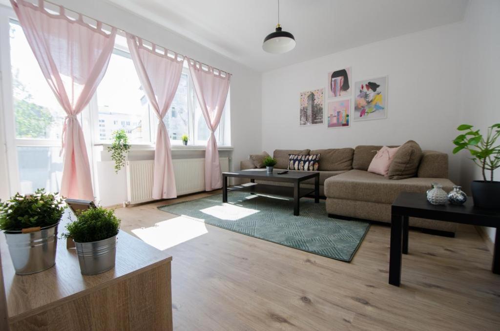 Bright Apartment Near Cismigiu And Old Town Bükreş Dış mekan fotoğraf